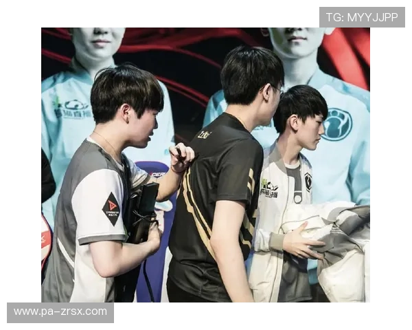 RNG八周年庆典直播回顾：荣耀征程再启新篇